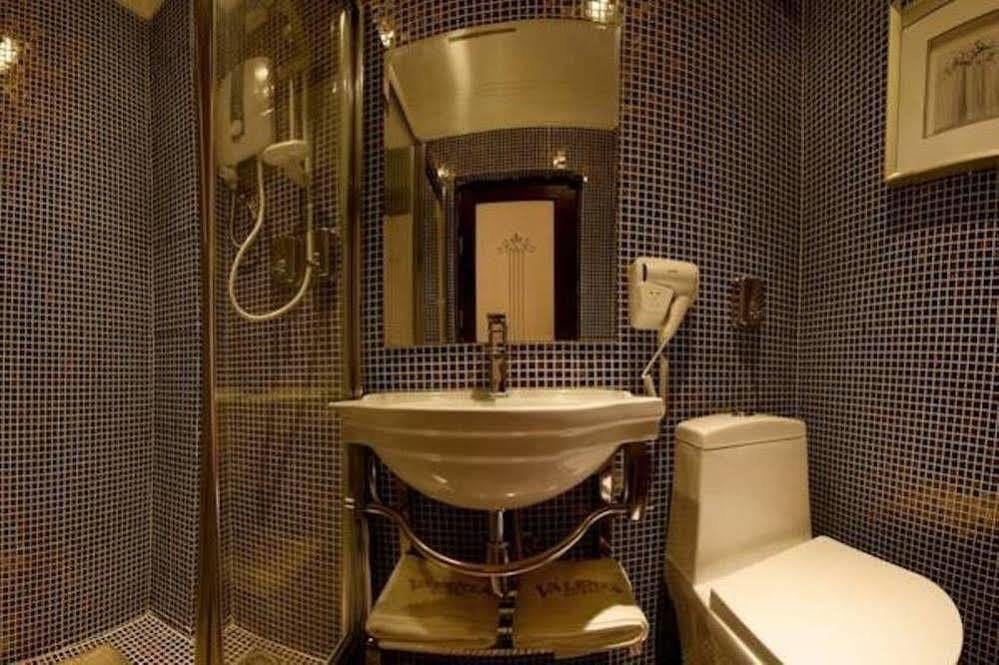 Hotel Valenza Kuala Lumpur Extérieur photo