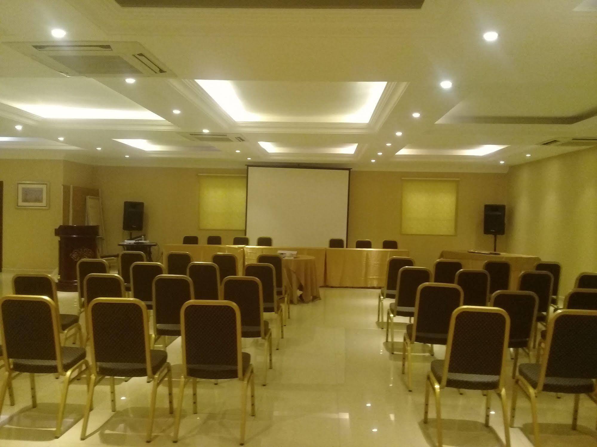 Hotel Valenza Kuala Lumpur Extérieur photo