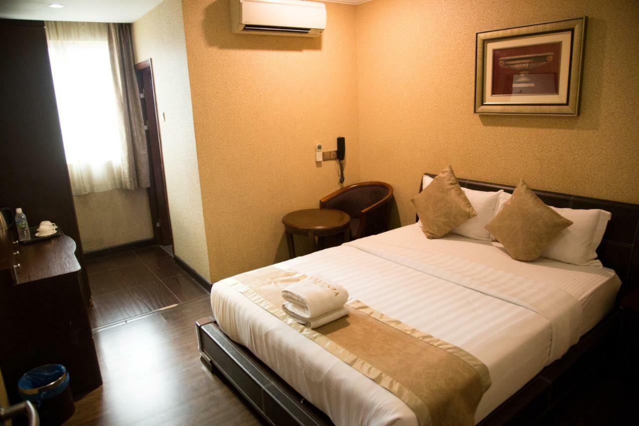 Hotel Valenza Kuala Lumpur Extérieur photo